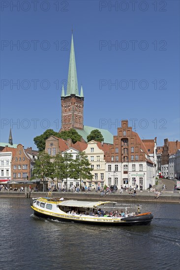 Petrikirche church