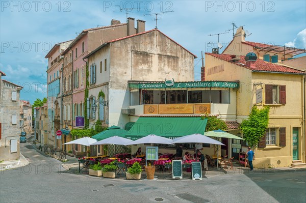 Restaurant at Rond-Point des Arenes