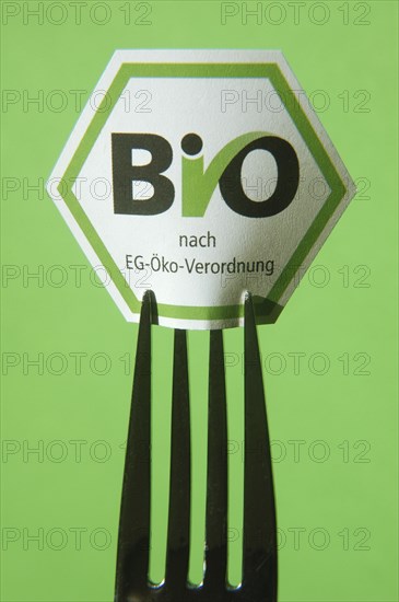 Fork with organic seal