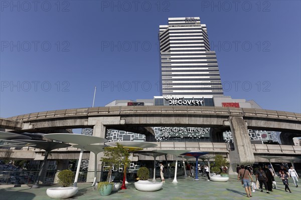 Siam Square with BTS Skytrain route and Siam Discovery