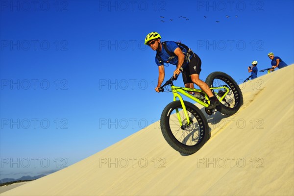 Cycling tour with fatbikes at Die Plaat Beach