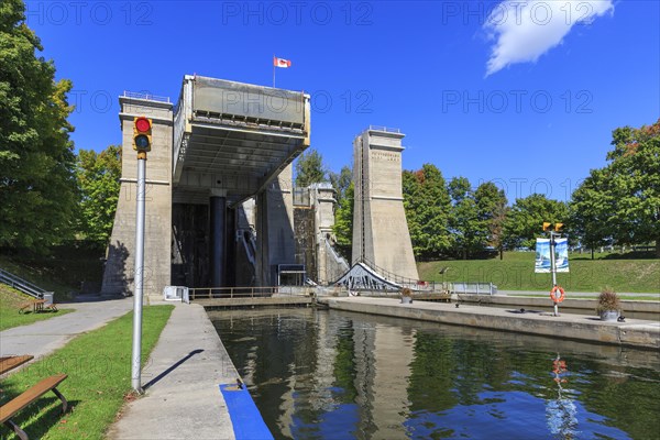 Ship lift Peterborough