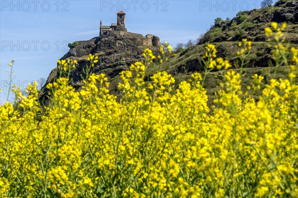 Saint-Ilpize castle