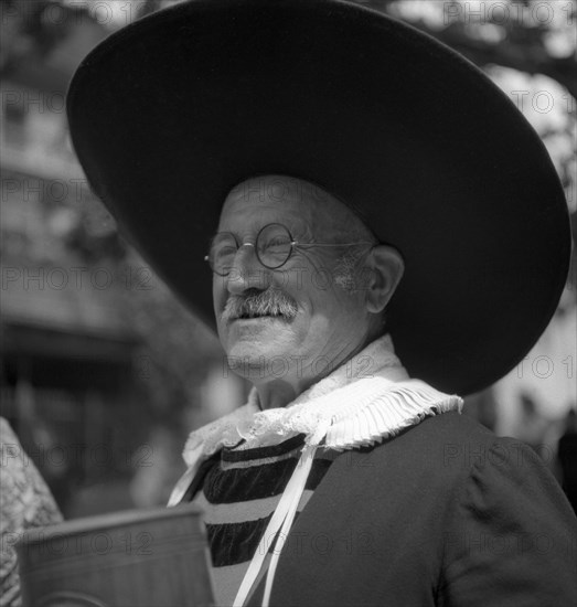 Old man with very large hat