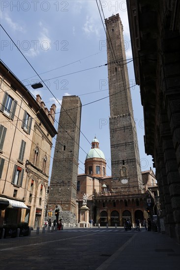 The two leaning towers Assineli and Garisenda