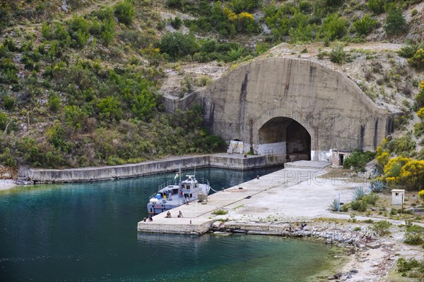 Submarine base