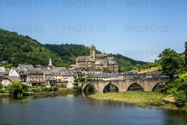 View on village of Estaing on river Lot