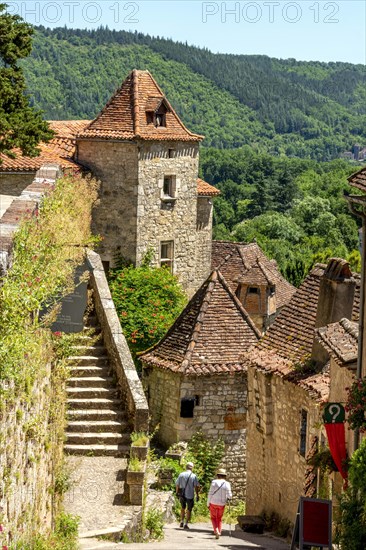 Saint-Cirq-Lapopie on Santiago de Compostela pilgrimage road