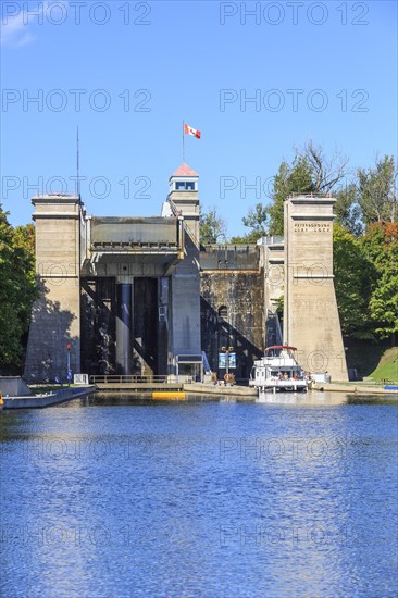 Ship lift Peterborough