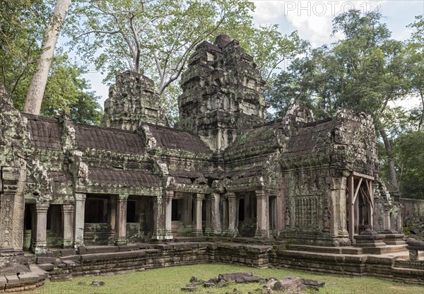 Central sanctuary of Ta Prohm jungle temple