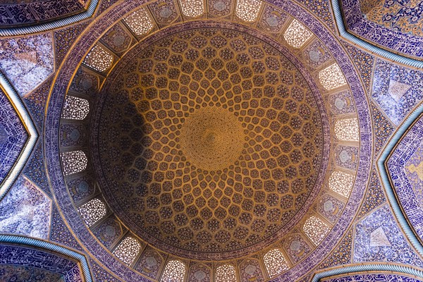 Inside Masjed-e Sheikh Lotfollah or Sheikh Lotfollah Mosque