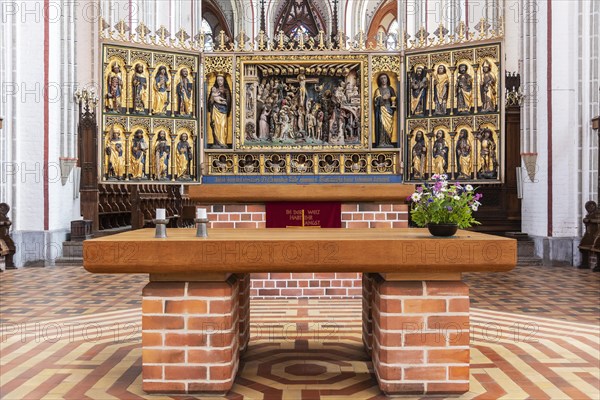 Late Gothic carved winged altar