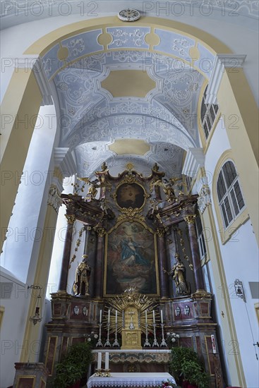 Chancel of the Institute Church of Sts. Trinity