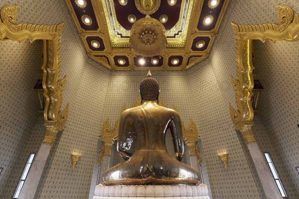 World's largest solid gold Buddha statue