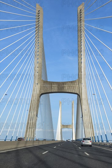 Ponte Vasco da Gama bridge