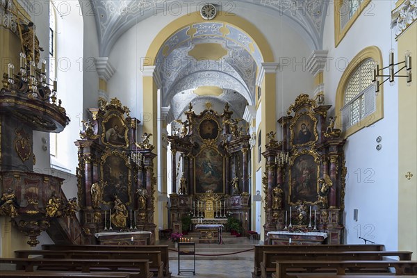 Chancel of the Institute Church of Sts. Trinity