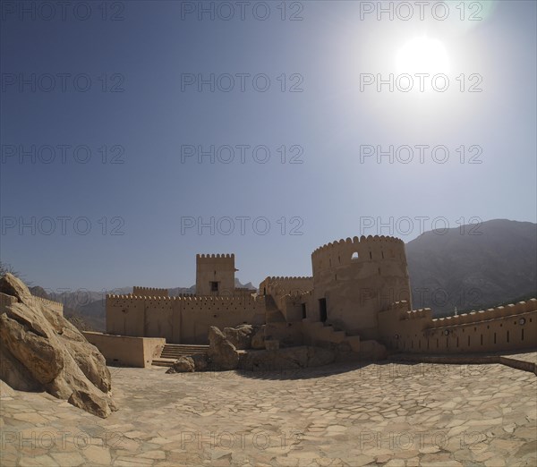 Fortress Nakhl with round tower and battlements