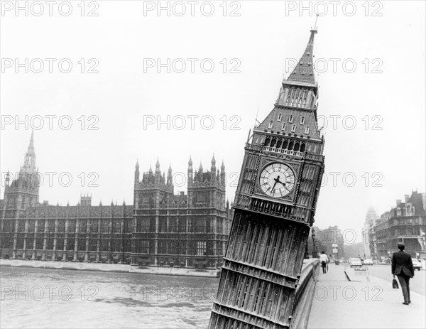 Slanting Big Ben