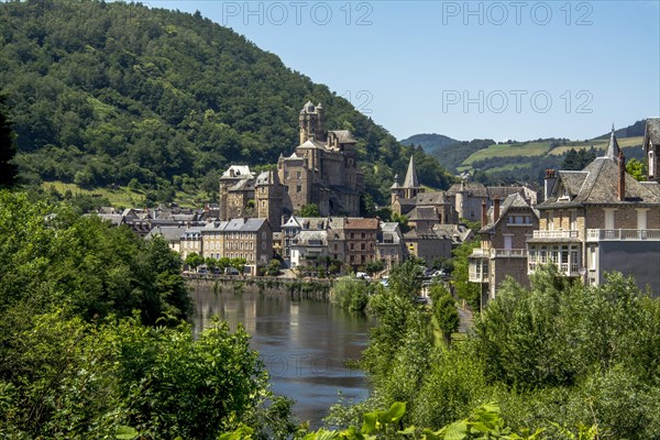 View on village of Estaing on river Lot