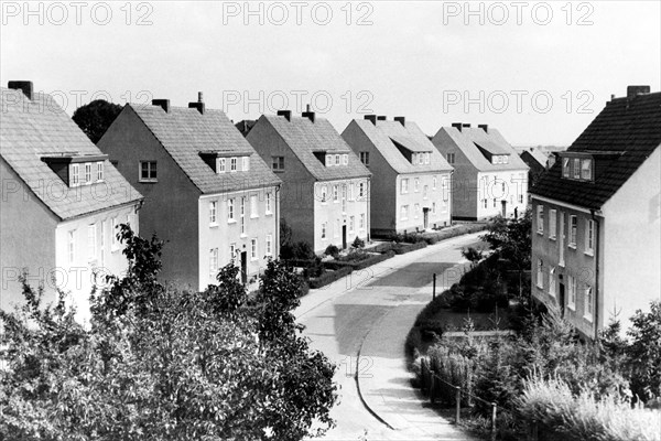 Identical houses in a row