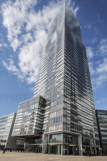 Office tower KolnTurm im Mediapark