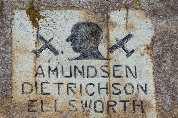 Memorial stone for Amundsen-Ellsworth North Pole Airplane Expedition