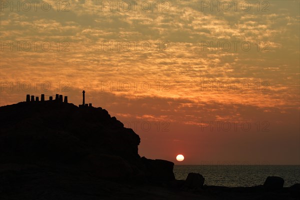 Diaz Cross at sunset