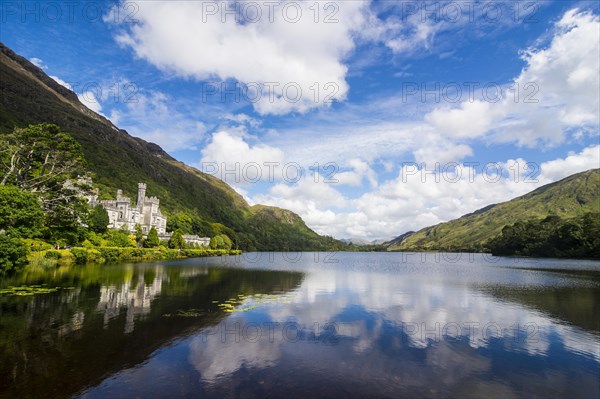 Kylemore abbey on the Pollacapall Lough