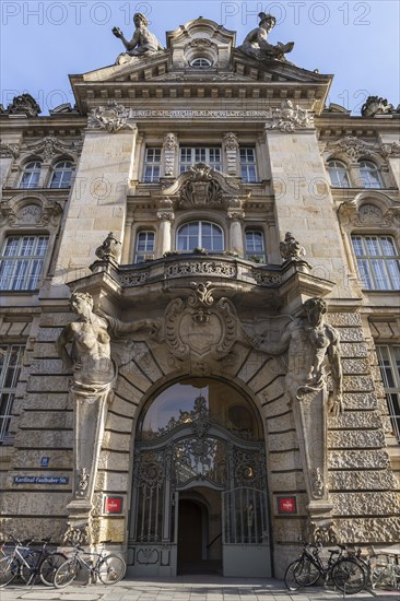Former building of the Bayerische Hypotheken- und Wechselbank
