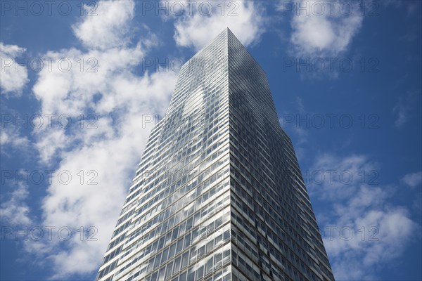 Office tower KolnTurm im Mediapark