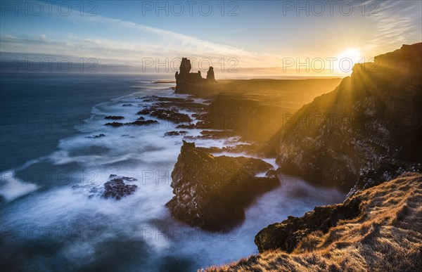 Cliffs of Londrangar