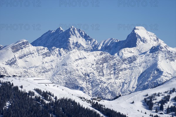 Watzmann and Grosser Hundstod in winter