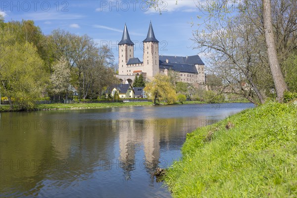 Castle Rochlitz on the river Zwickauer Mulde