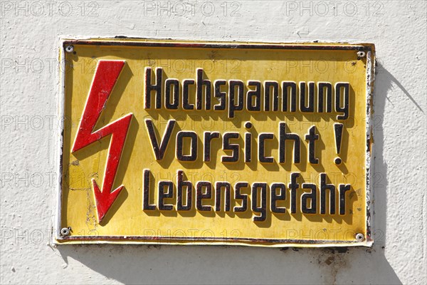 Warning sign High Voltage
