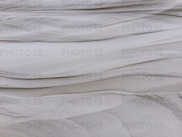 Sand structure caused by wind and rain