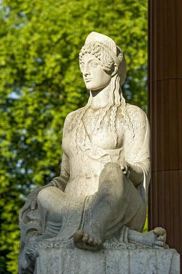 Marble sculpture of the goddess Hygieia by Hans Dammann