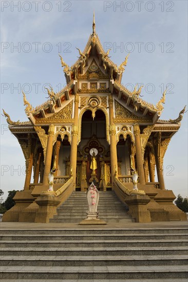 Saint Bot of Wat Pa Saeng Arun