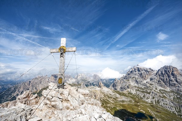 Peak cross of the Paternkofel