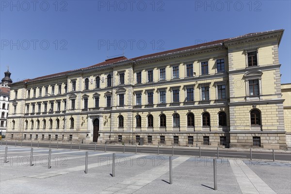 Regional Court and Constitutional Court of the Free State of Saxony