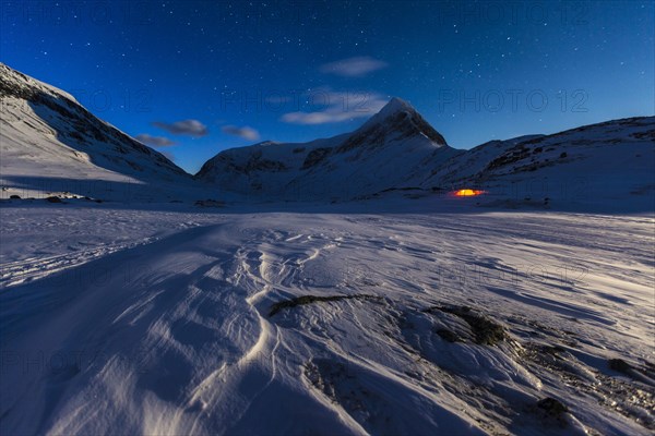 Tent in the snow