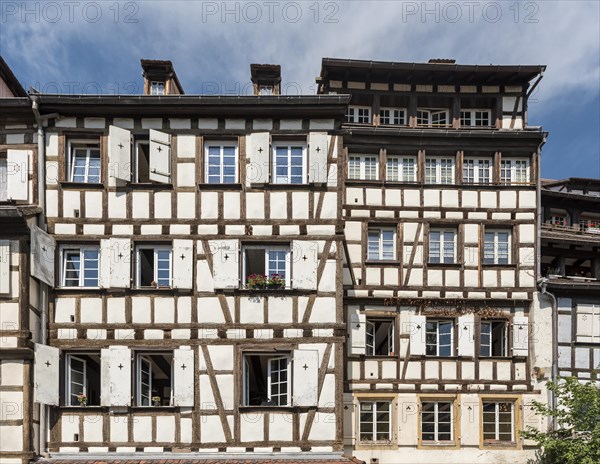 Houses in Rue des Tanneurs