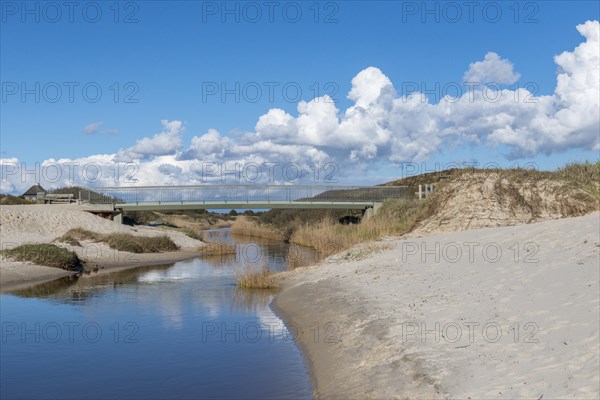 Bridge at the river mouth to the North Sea