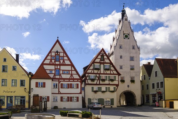 Market square and Upper Gate