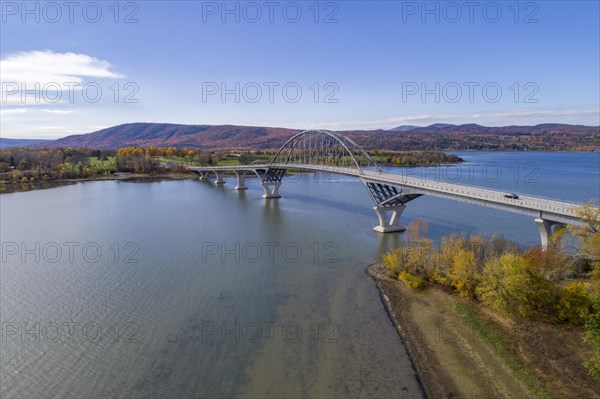 Lake Champlain Bridge