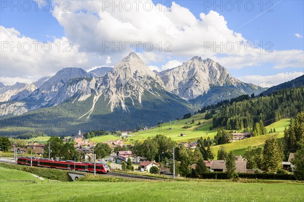 View of Leermoos and Ehrwald on the Via Claudia Augusta long-distance cycle path