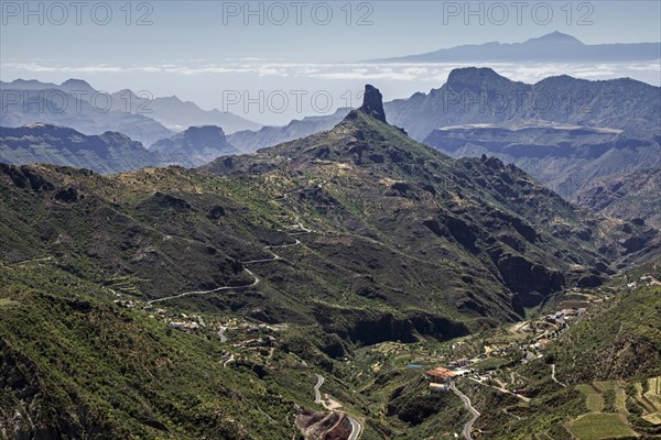 View from the Degollada de la Cumbre into the Caldera de Tejeda