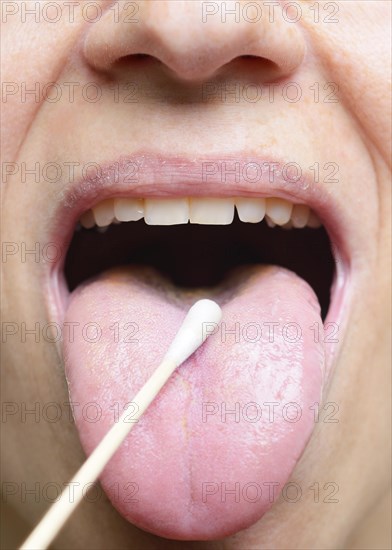 Tongue swab