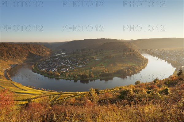 Overview of Moselschleife near Krov