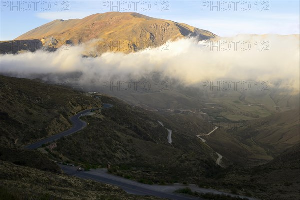 View of the Cuesta del Obispo at the top of RP 33