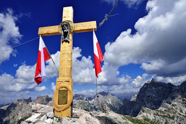 Summit cross of the Paternkofel